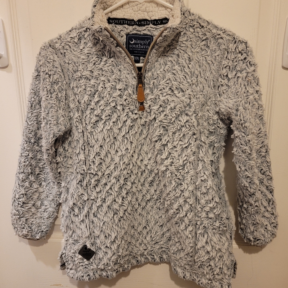 Girls Simply Southern pullover size L